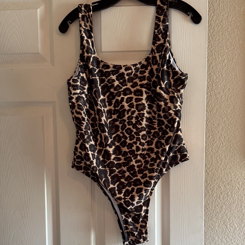 Leopard Print Bodysuit